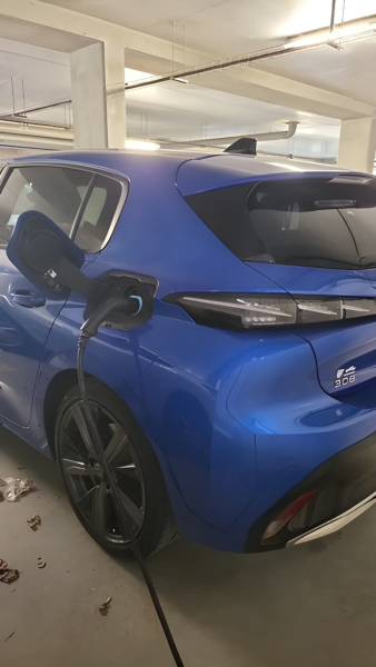 Louer une 308 GT Pack à Lyon et ses alentours