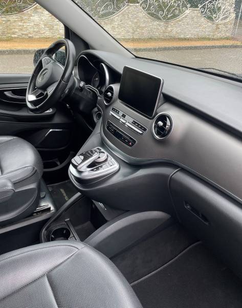 louer un class V250 pour vos séminaire d'entreprise à Lyon et ces alentours