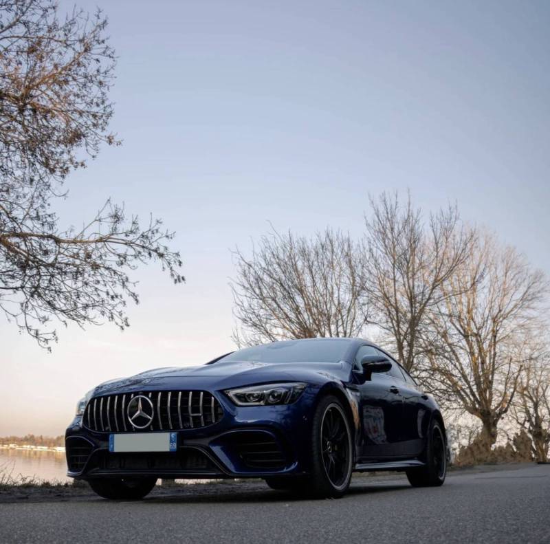 Voiture de luxe à louer pour un trajet depuis ou vers l’Aéroport St Exupéry